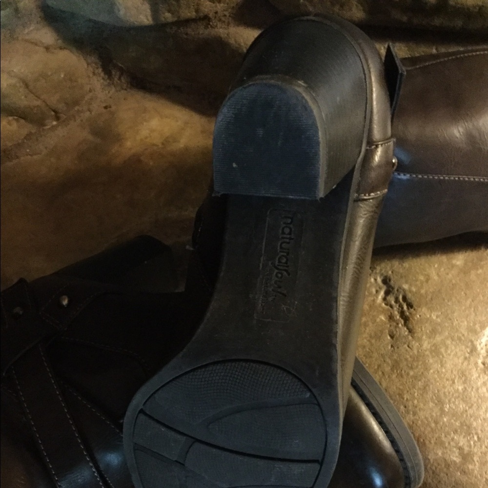 SOLD - Picture 4 of 4